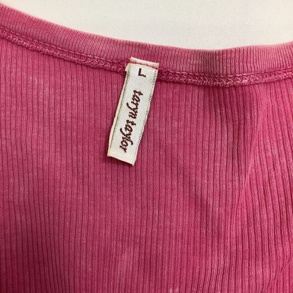 Y2K Taryn Taylor Ribbed Pink Stone Washed  Embellished V-Neck Top - Picture 3 of 6